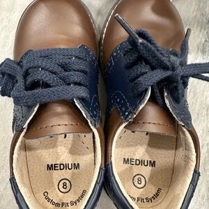 FootMates Brown and Navy Lace-Up Dress Shoes